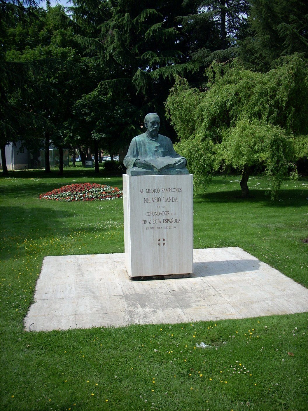 Nicasio Landa monument, Pamplona, Spain - 2.JPG